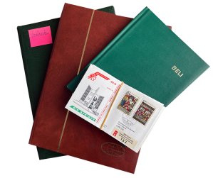 Drei Alben und ein Bündel mit Flugpost mit Briefmarken des Fürstentums Lichtenstein (FL)